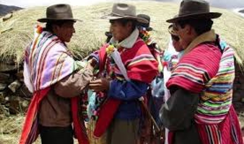 Mestizaje, globalización y crisis de identidades colectivas en Bolivia Mestizaje, globalización y crisis de identidades colectivas en Bolivia