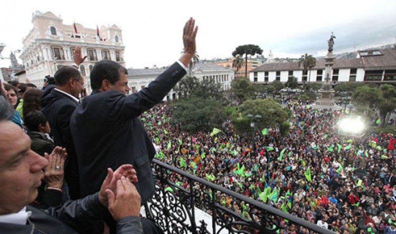 Ecuador: ocaso y muerte de una revolución que al parecer nunca nació Ecuador: ocaso y muerte de una revolución que al parecer nunca nació