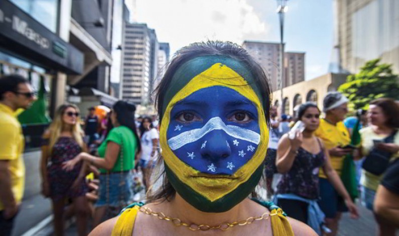 La crisis del posneoliberalismo La crisis del posneoliberalismo