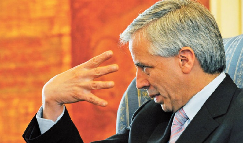 El orden del discurso del poder: un diálogo sobre el discurso de García Linera en la ELAP El orden del discurso del poder: un diálogo sobre el discurso de García Linera en la ELAP