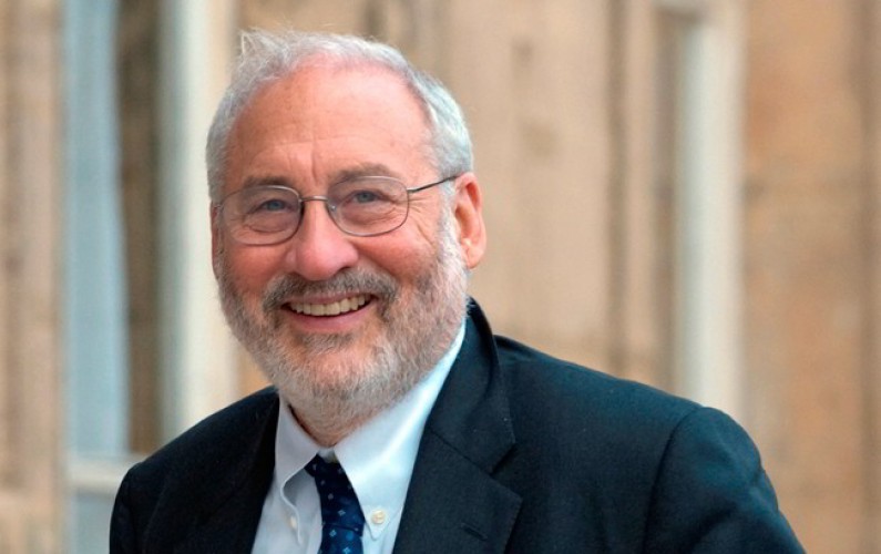 Stiglitz: La democracia del siglo XXI